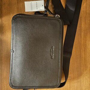 Coach Mens Charter Crossbody Messenger 24 In Pebble New With Tags Unisex
